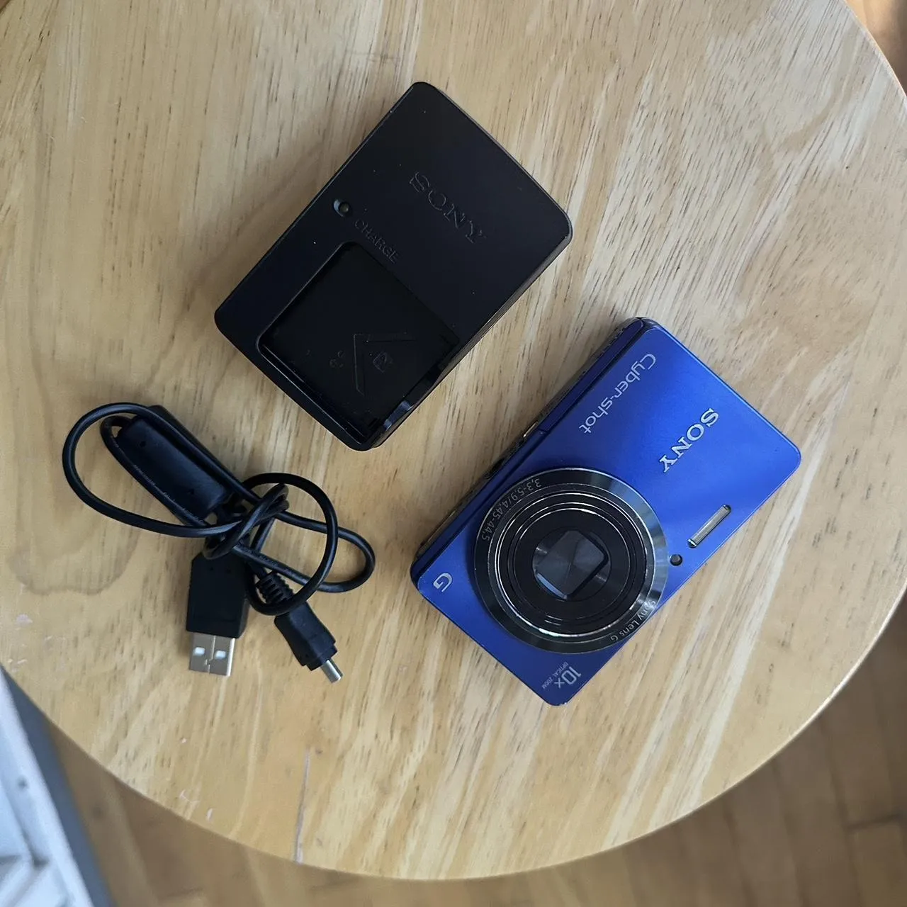 Blue Sony cybershot DSC-W690 Digital Camera 💖📸