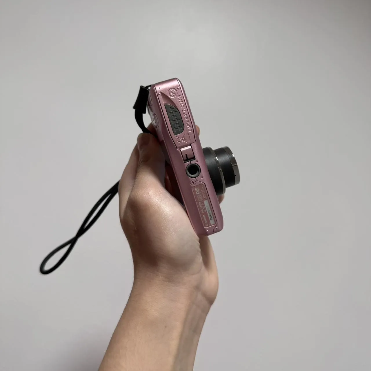Canon powershot SD1300 IS Digital Camera in Pink 💗
