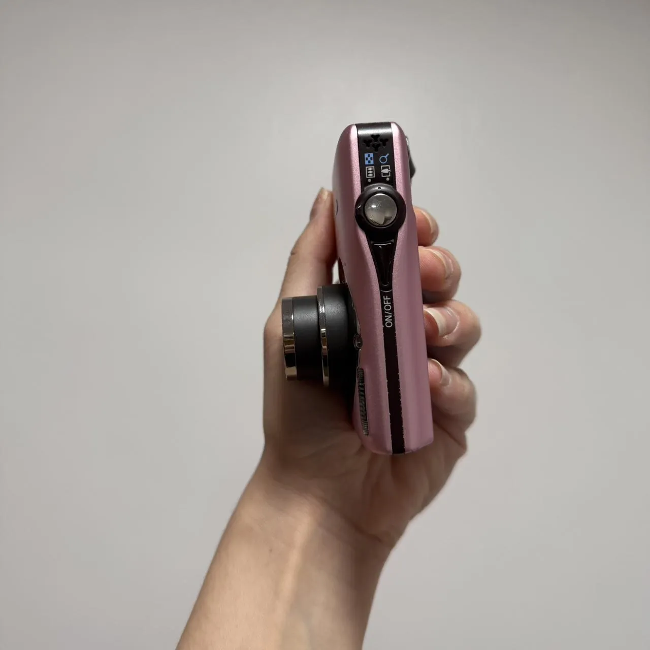 Canon powershot SD1300 IS Digital Camera in Pink 💗