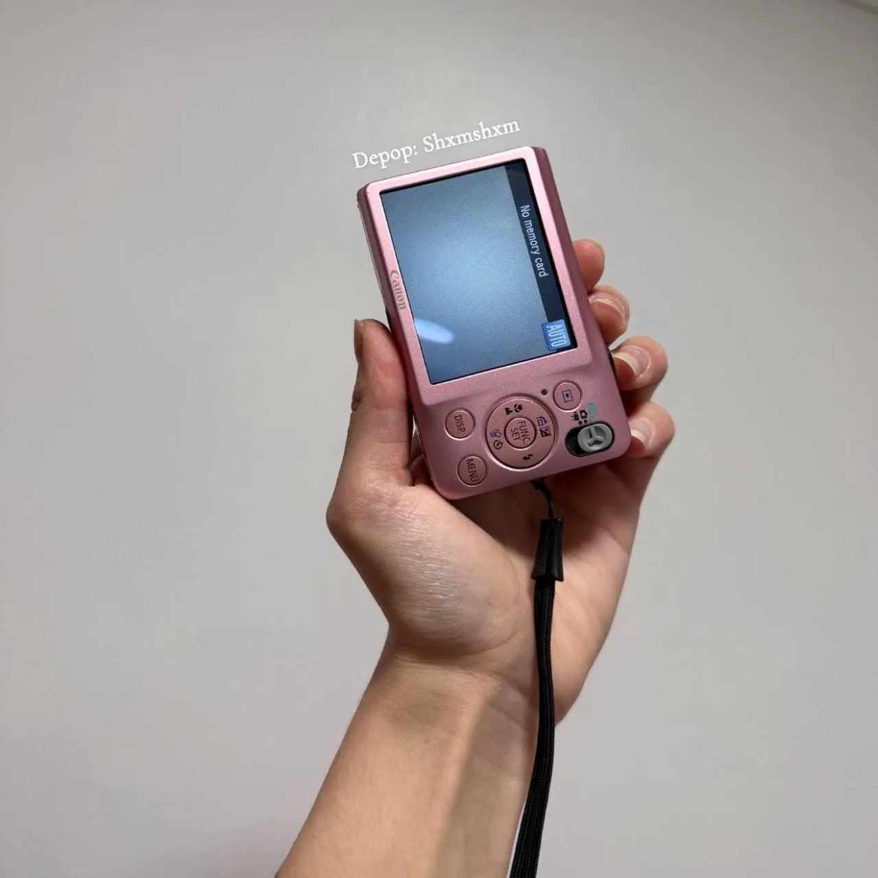 Canon powershot SD1300 IS Digital Camera in Pink 💗