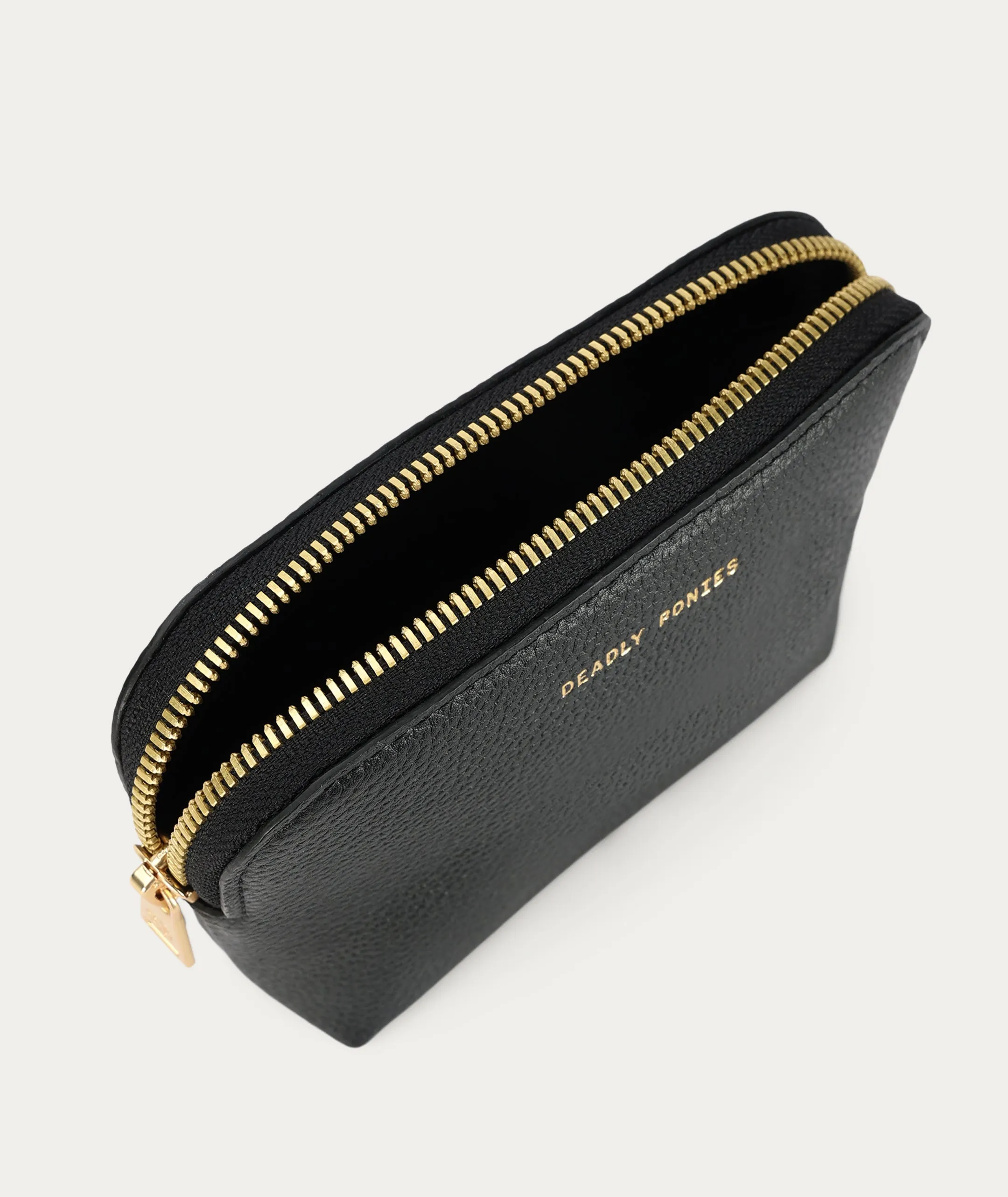 Poucher - Black