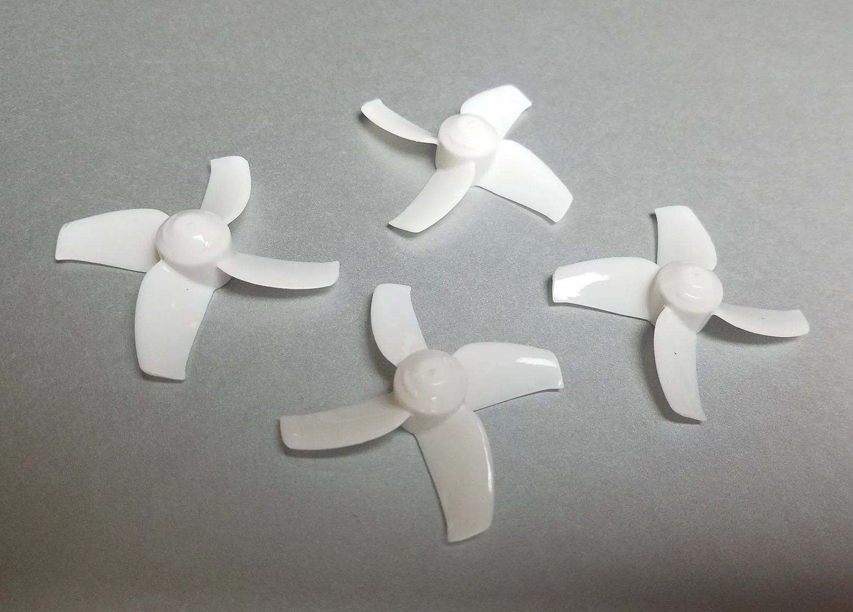 White 4-Blade Props - 40mm