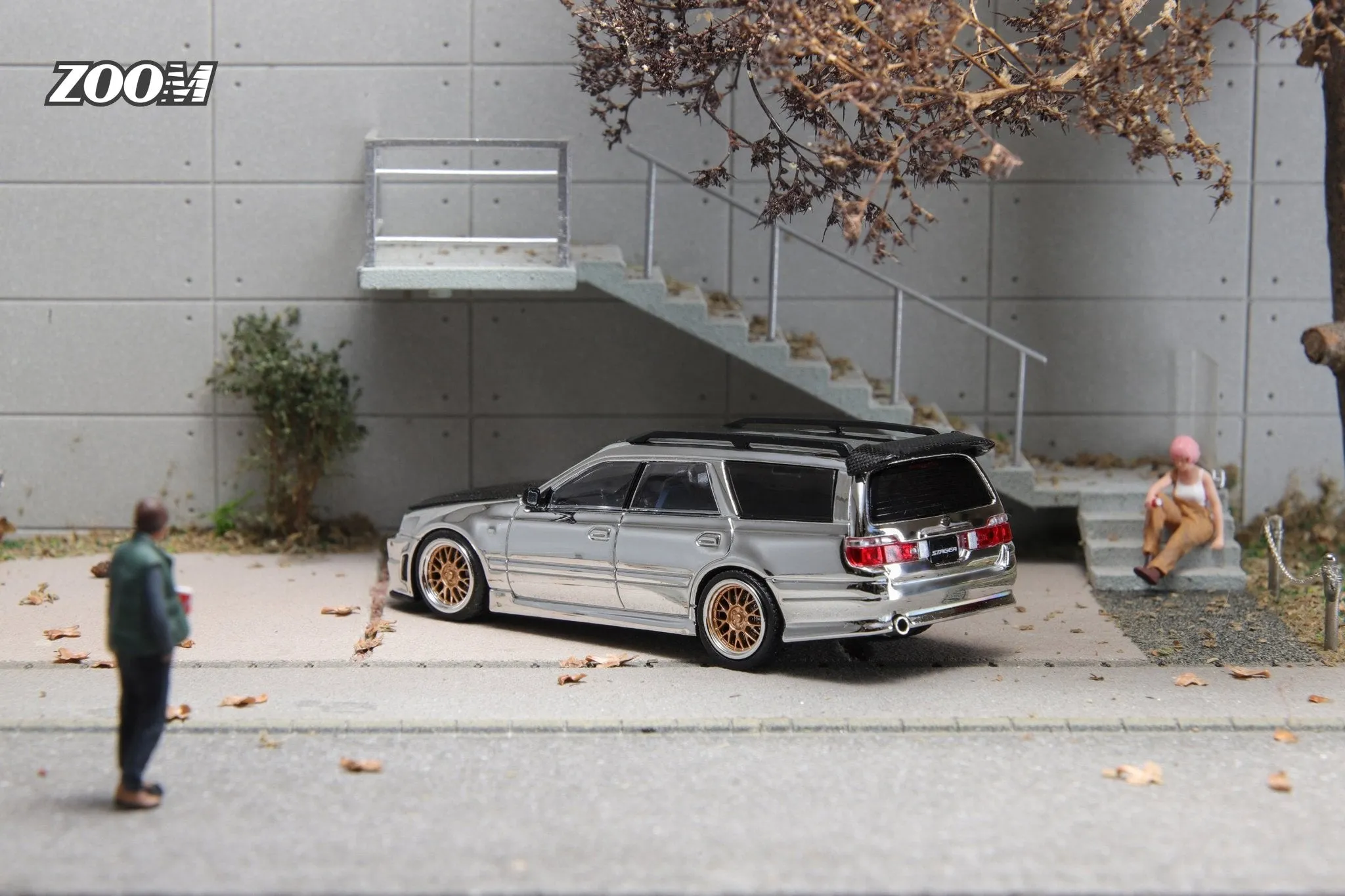 ZOOM - 1/64 Stagea 1st generation WC34 260RS station wagon - Chrome Silver